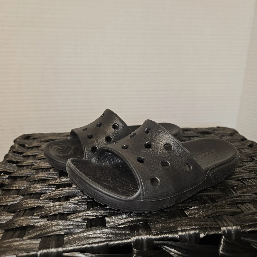 CROCS Kids Black Slide Sandals Size C11
